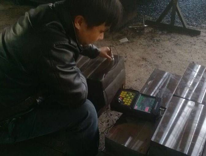 超声波探伤仪试机现场